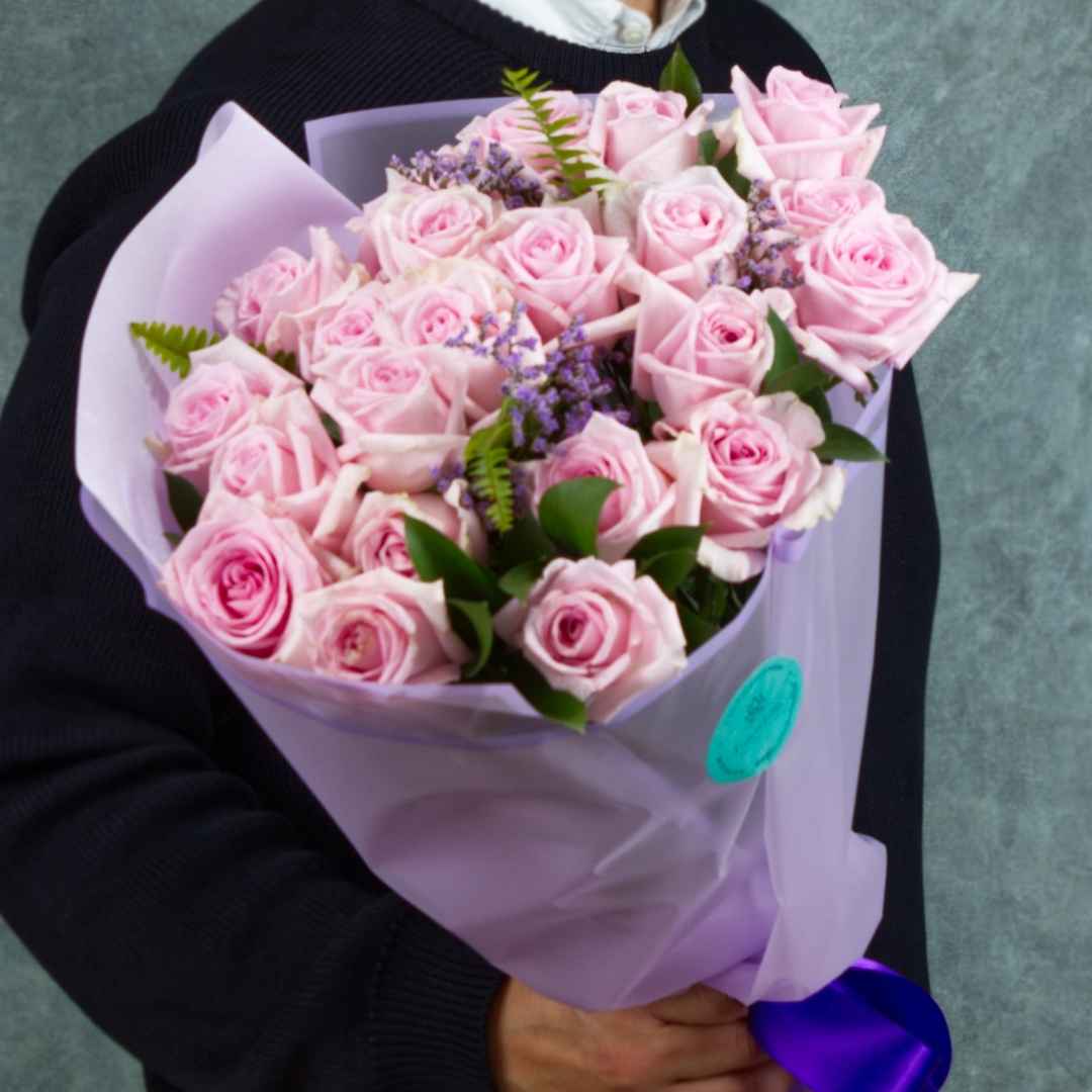 Bouquet "Katherine" de rosas caricia